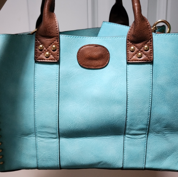 Stylish Turn-Lock Studded 3 in 1 Tote Bag, removable inner crossbody & sm wallet - Picture 7 of 8